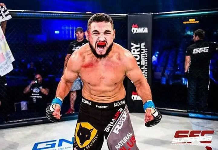 Victorie la o gală MMA
